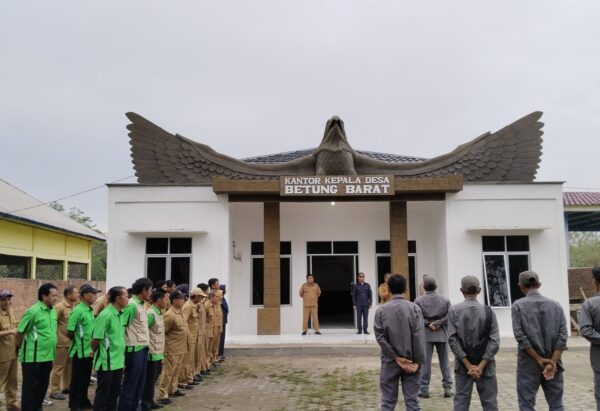 Miniatur IKN Hadir di PALI Kantor Kades Betung Barat, Simbol Komitmen Pelayanan Kepada Masyarakat di Desa